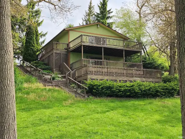 75 W 510 S, Pleasant Lake, IN 46779