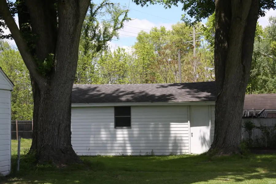 3322 Vesey Avenue, Fort Wayne, IN 46809 - #3