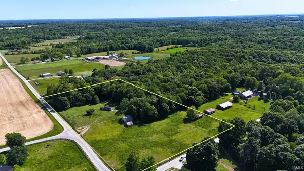 10251 E New Philadelphia Road, Salem, IN 47167