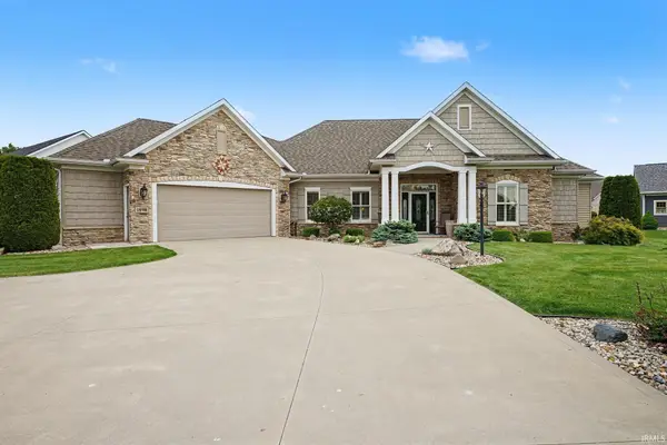 1898 Waterfall Drive, Nappanee, IN 46550