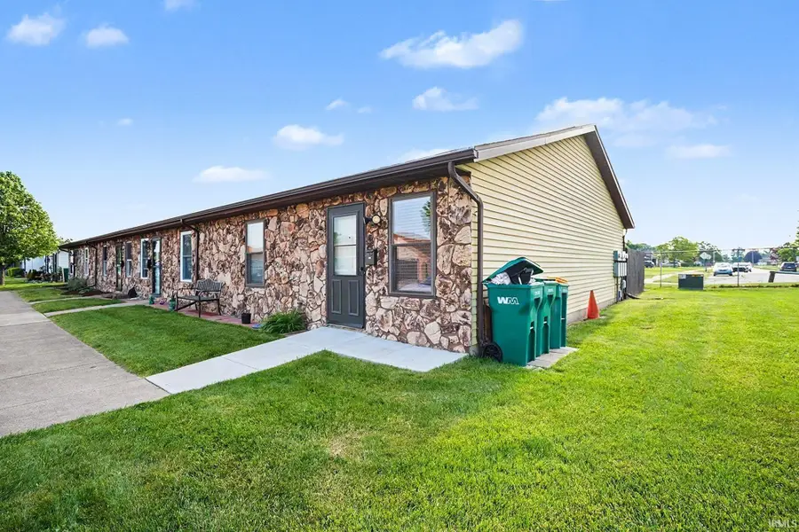 924 Berkley Circle, Mishawaka, IN 46544 - #2