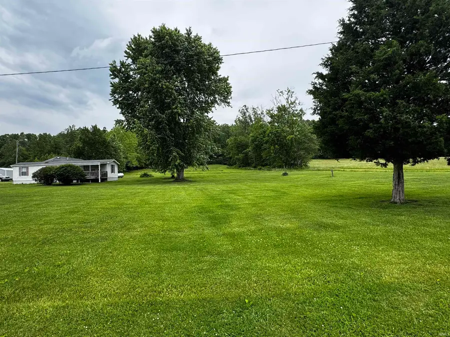 2 E Calvertville Road, Bloomfield, IN 47424 - #3