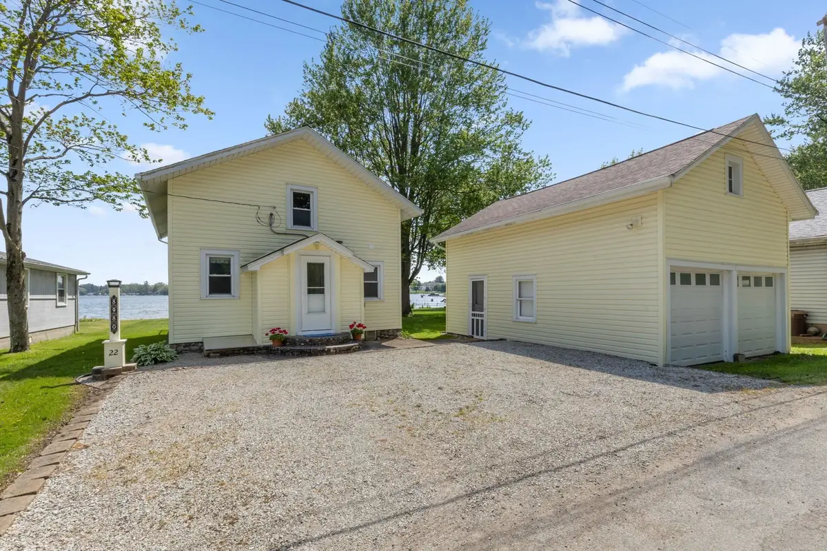 8980 E 430 S, Wolcottville, IN 46795 - #1