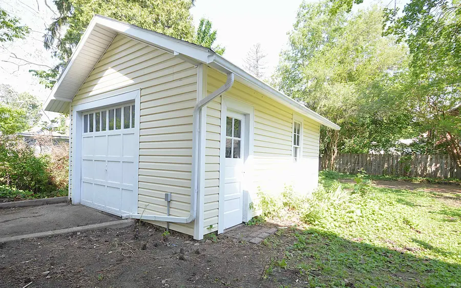 710 W Park Drive, Huntington, IN 46750 - #3