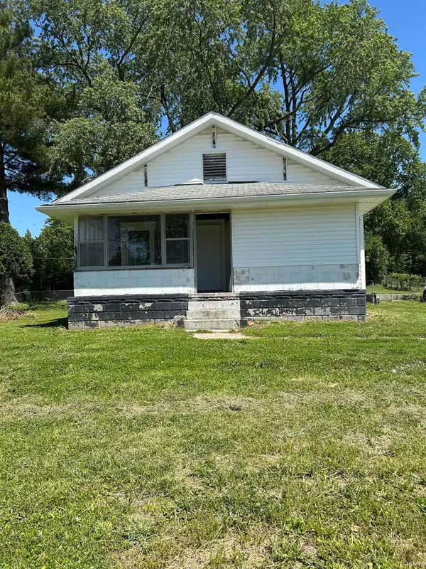 820 S State Rd 57, Washington, IN 47501