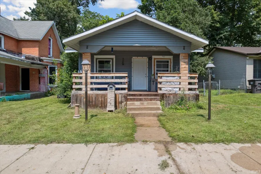 714 W Blaine Avenue, Elkhart, IN 46516 - #3