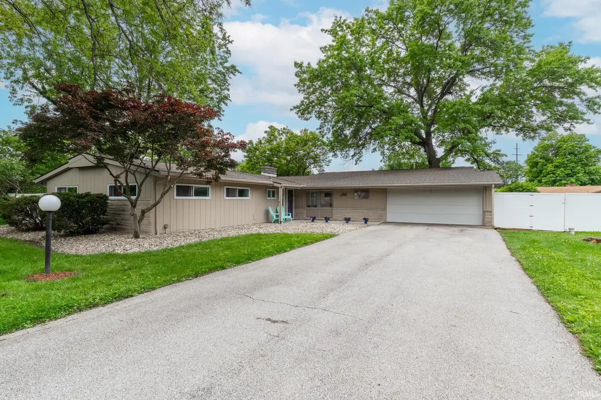 8520 Fiesta Way, Fort Wayne, IN 46815 - #1