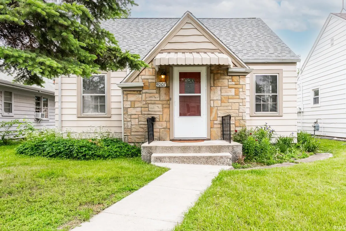 4007 Hoagland Avenue, Fort Wayne, IN 46807 - #1