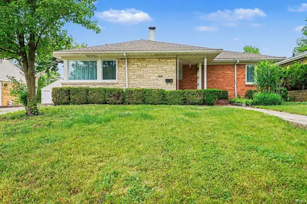 1821 Rockne Drive, South Bend, IN 46617