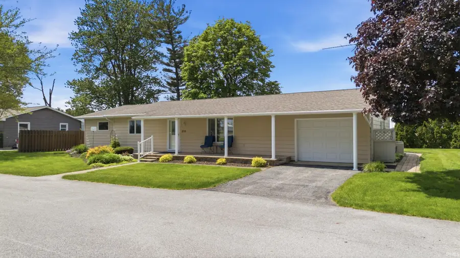 255 S Park Avenue, Francesville, IN 47946 - #2