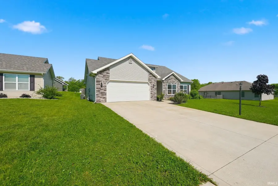 203 Orchard Place Parkway, Kendallville, IN 46755 - #3