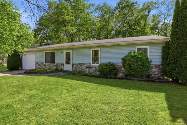512 N Mckinley Street, Angola, IN 46703