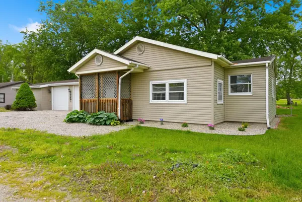 3549 W Lakeway Dr 57 Drive, Columbia City, IN 46725