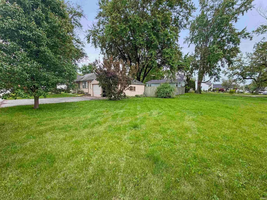 951 W Palmer Street, Frankfort, IN 46041 - #2