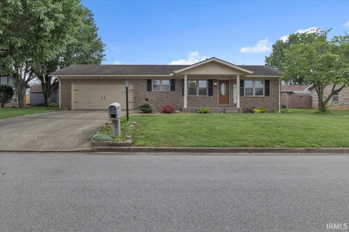 404 Southwind Avenue, Mount Vernon, IN 47620 - #1
