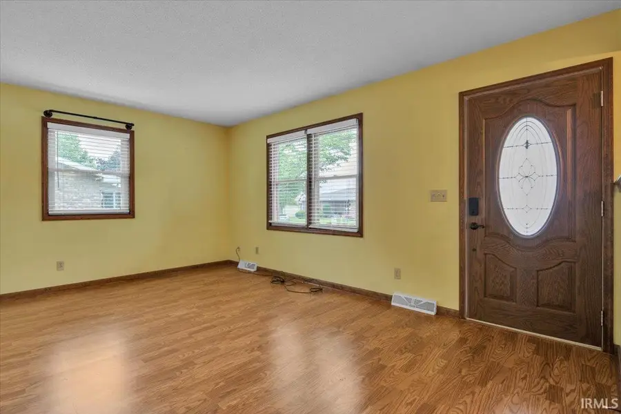 404 Southwind Avenue, Mount Vernon, IN 47620 - #3
