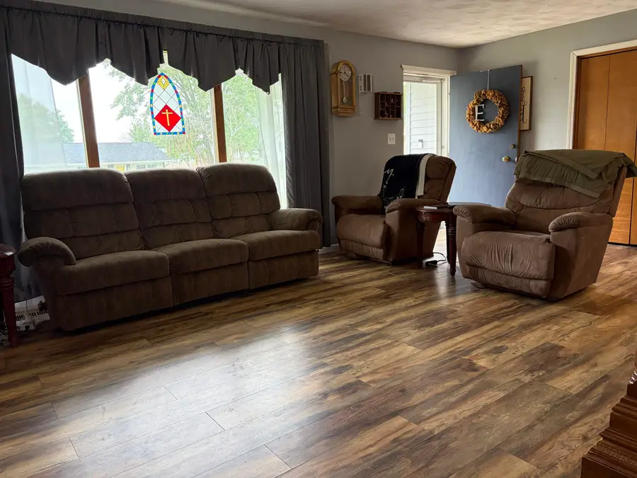 17 Linda Lane, Columbia City, IN 46725 - #3