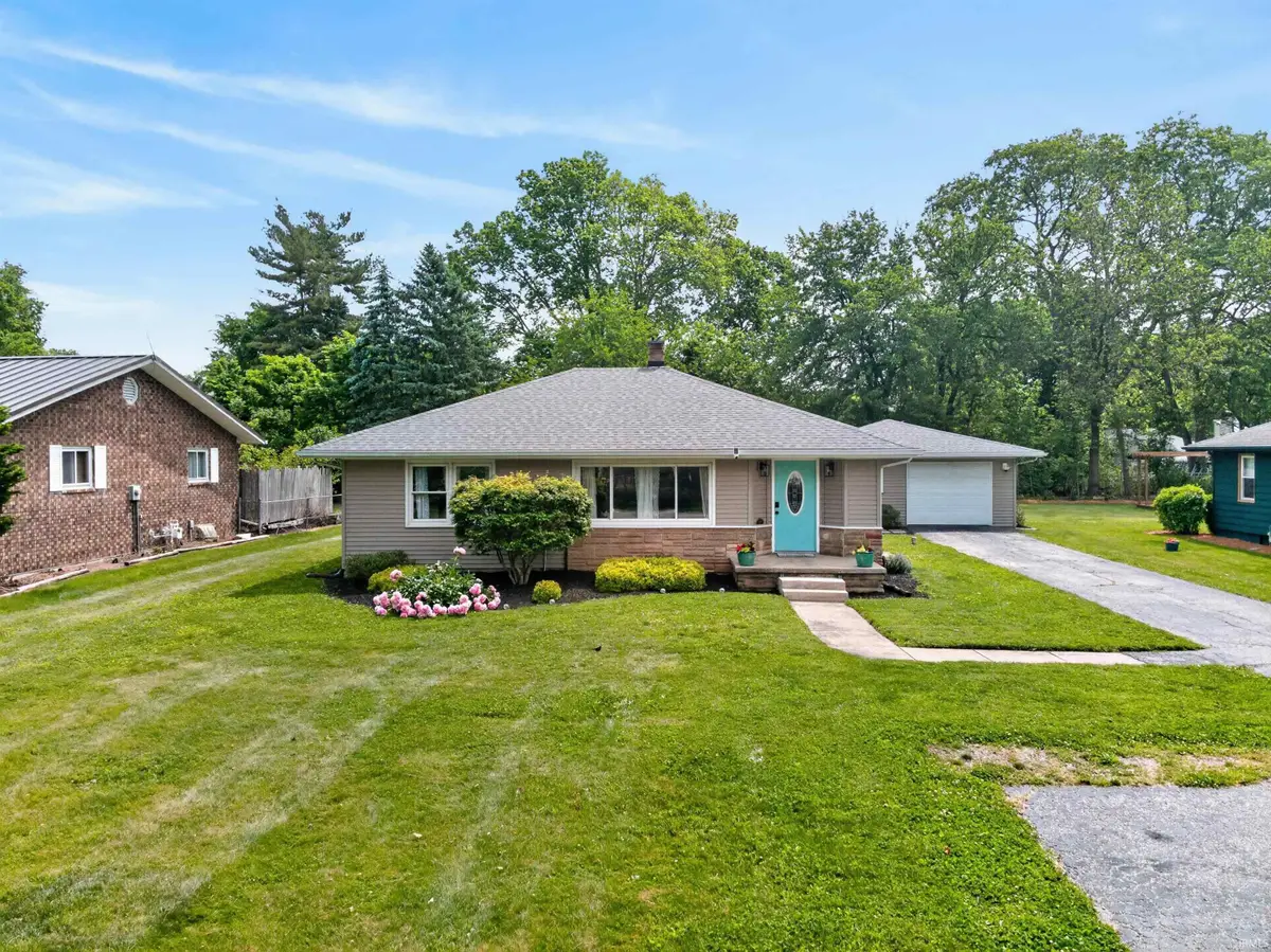 10690 N Brown Street, Syracuse, IN 46567 - #1