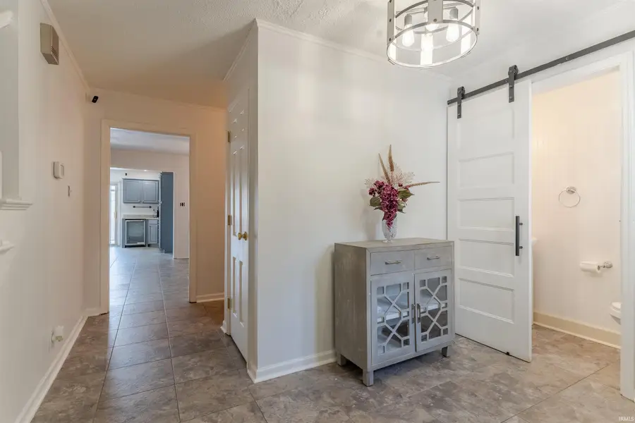 208 Camden Court, Evansville, IN 47715 - #3