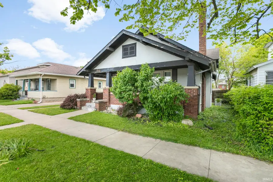 412 E 4th Street, Mishawaka, IN 46544 - #3