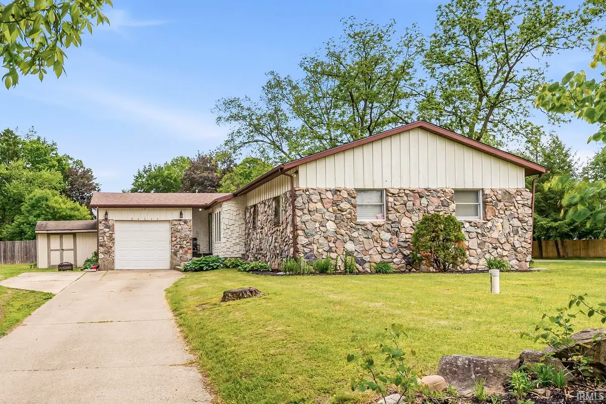 54522 Homeland Road, Elkhart, IN 46514 - #1