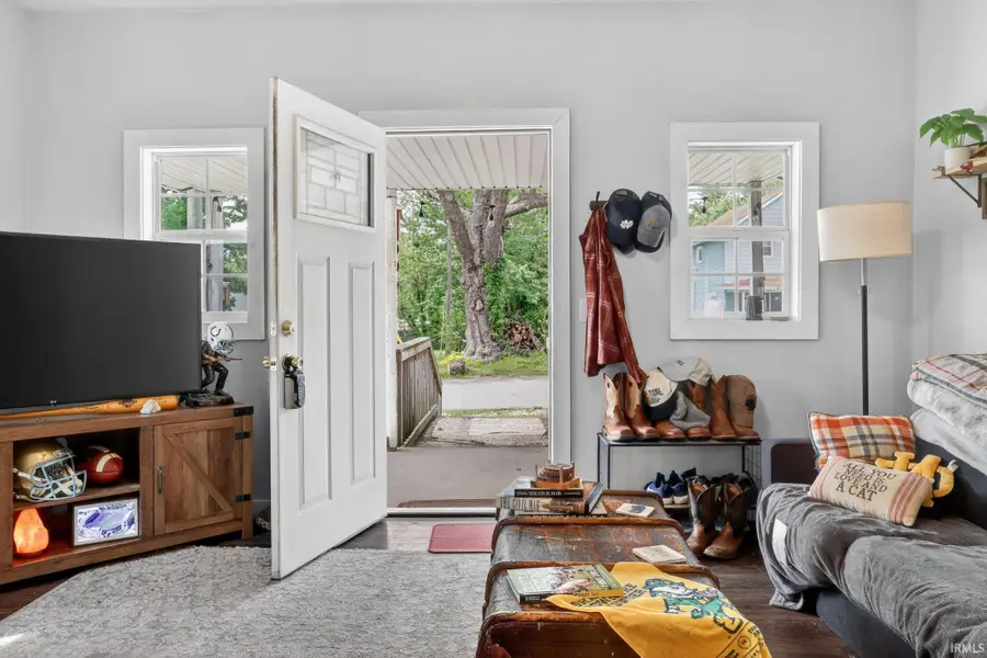 114 E Randolph Street, La Paz, IN 46537 - #3