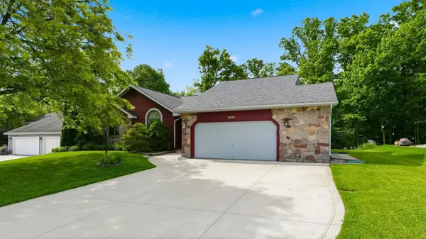 8917 Stockbridge Place, Fort Wayne, IN 46804