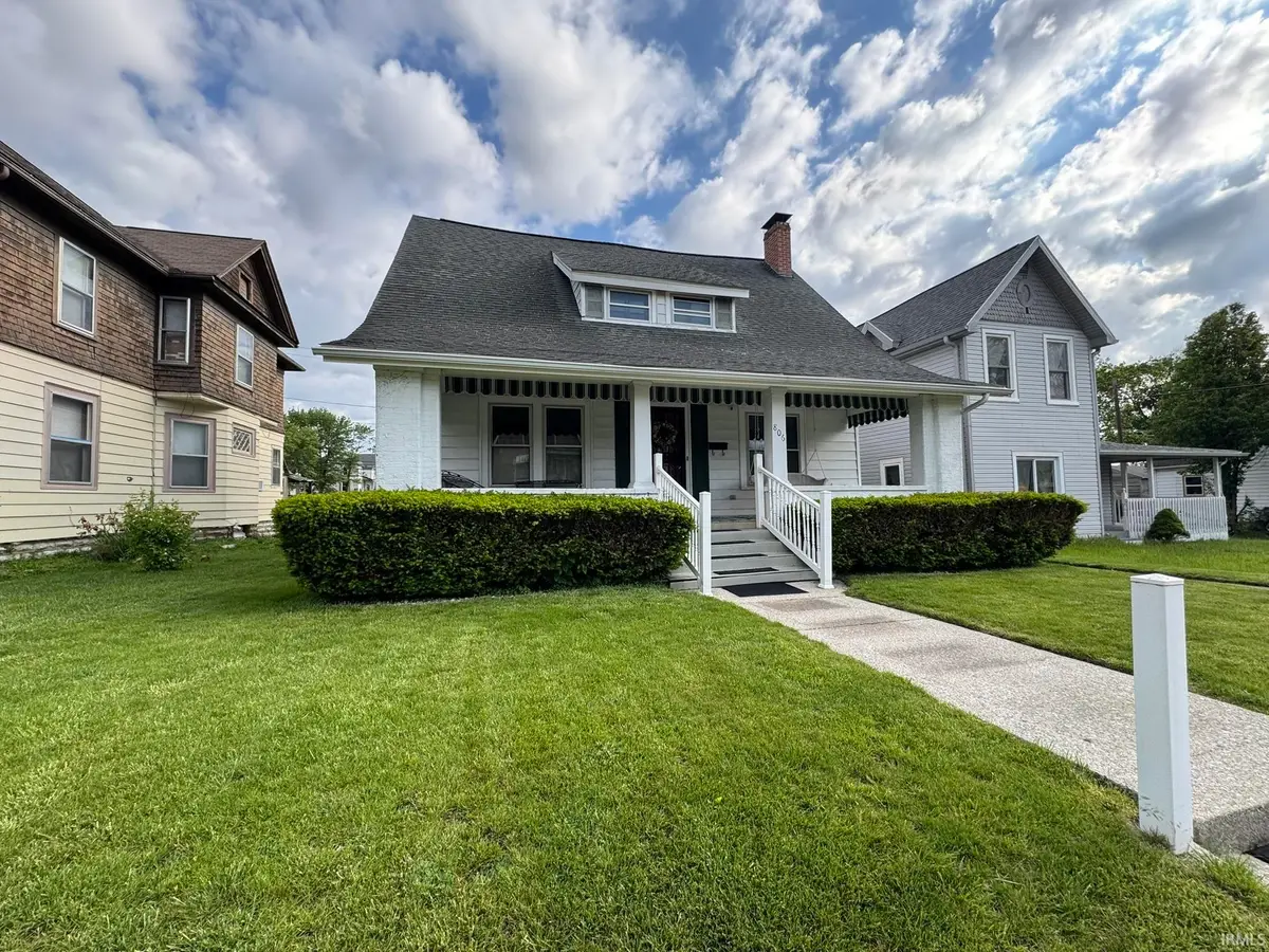 806 W 6th Street, Marion, IN 46953 - #1