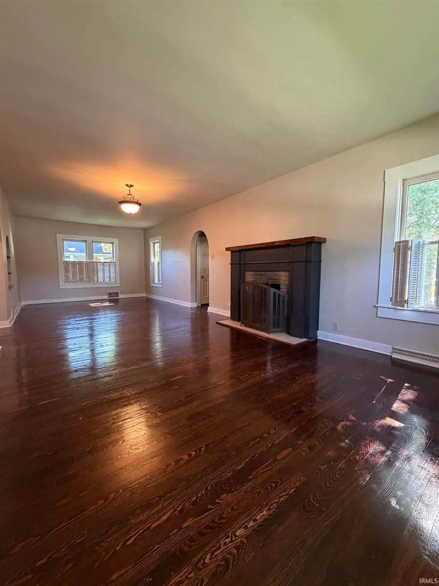 403 N Wayne Street, North Manchester, IN 46962 - #3