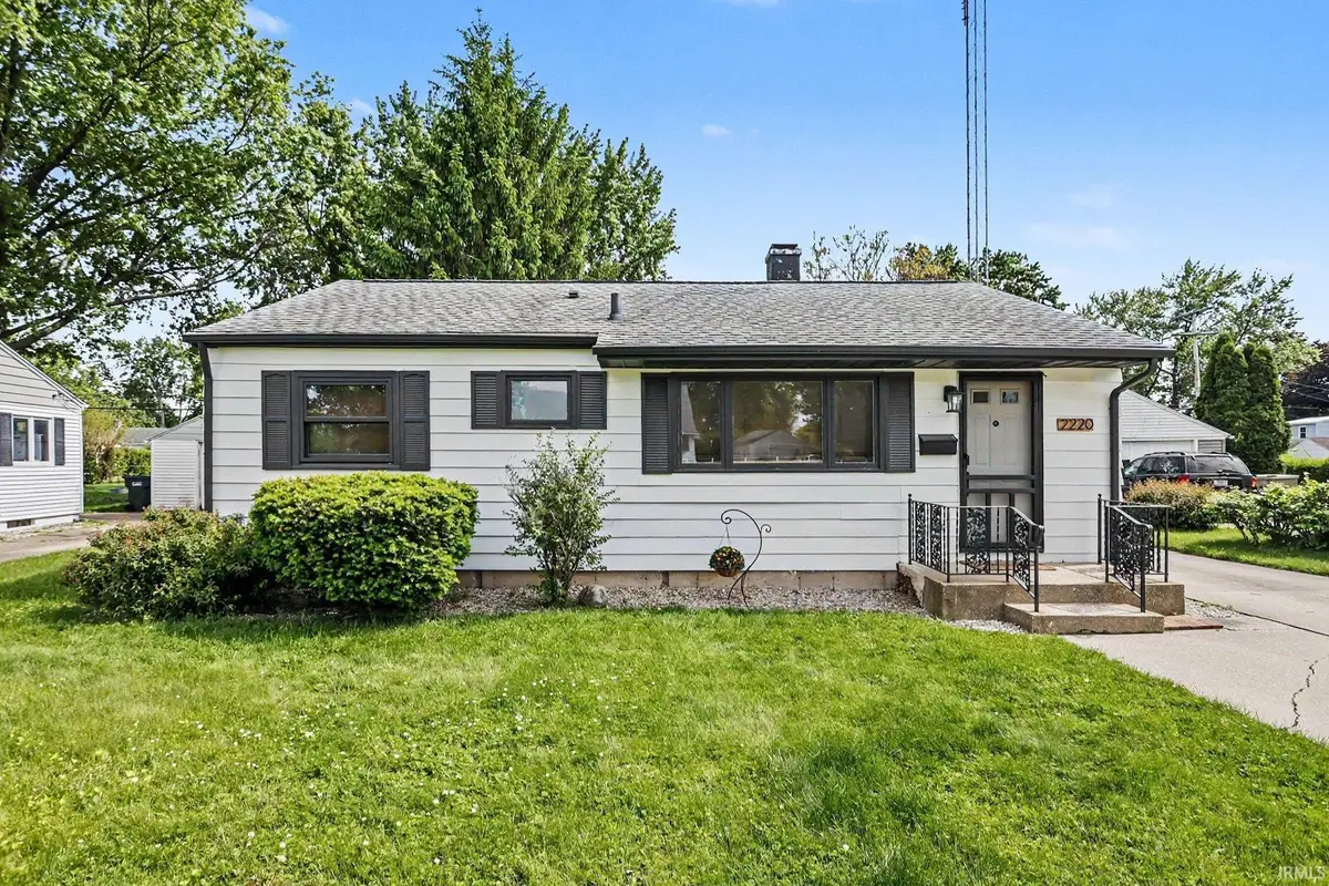 2220 Solomon Avenue, South Bend, IN 46615 - #1