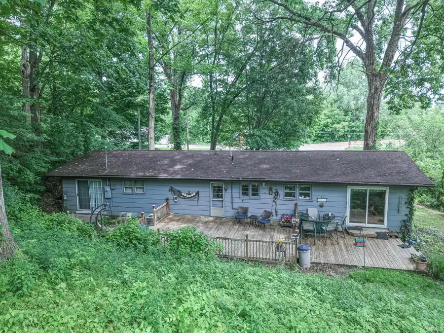 330 E 10th Street, Jonesboro, IN 46938 - #2