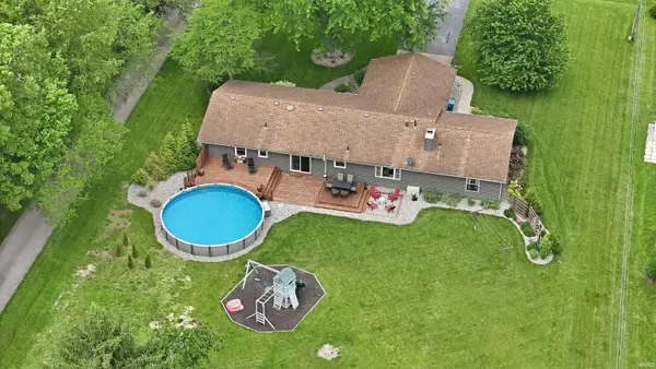 9804 Gerig Road, Leo, IN 46765