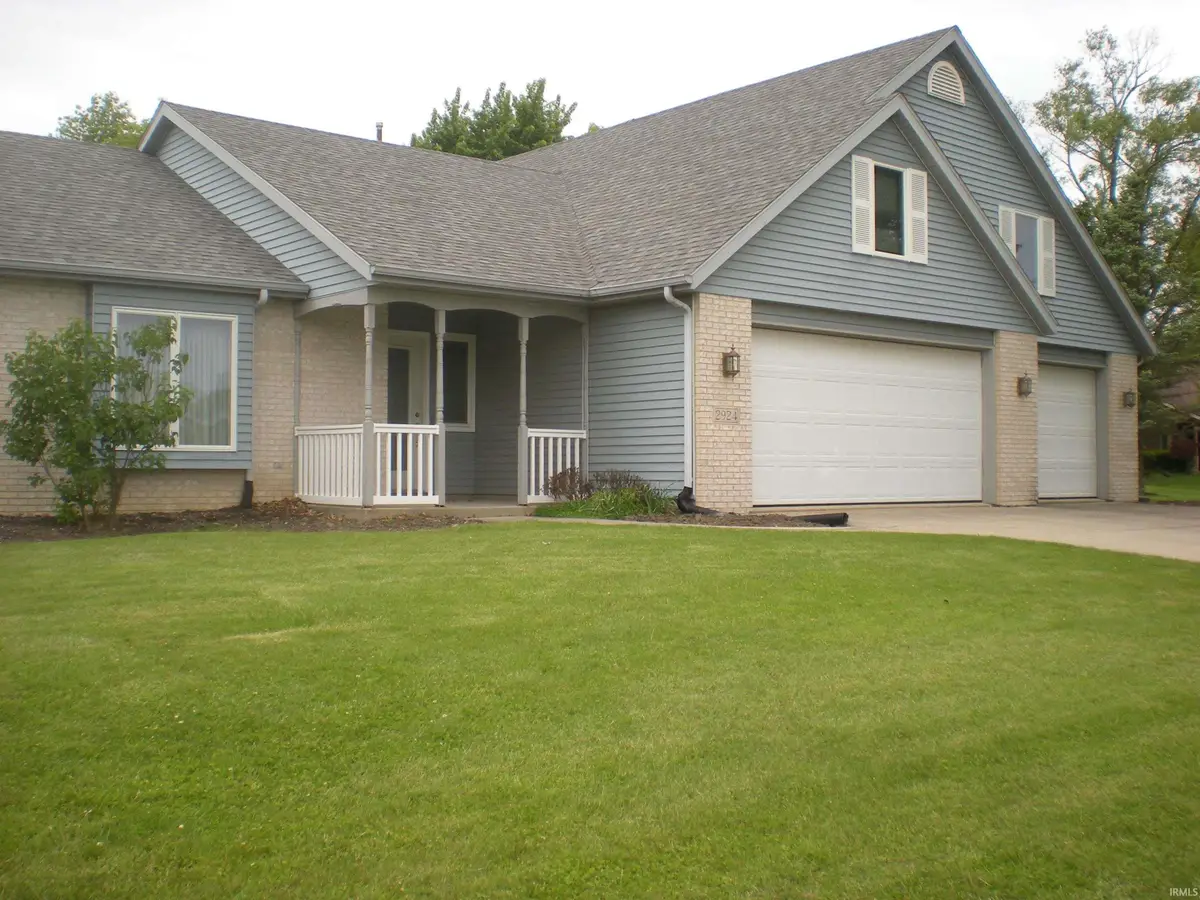 2924 Sioux Point, New Haven, IN 46774 - #1