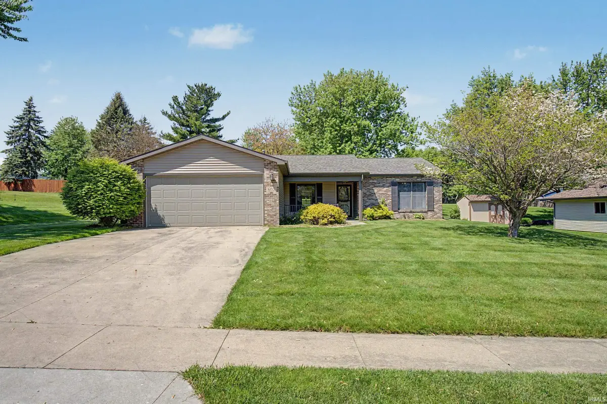 605 Timberlane Drive, Kendallville, IN 46755 - #1