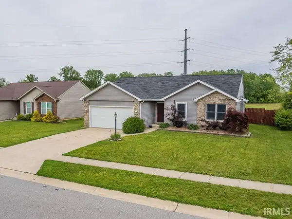 14998 Towne Park Run, Huntertown, IN 46748