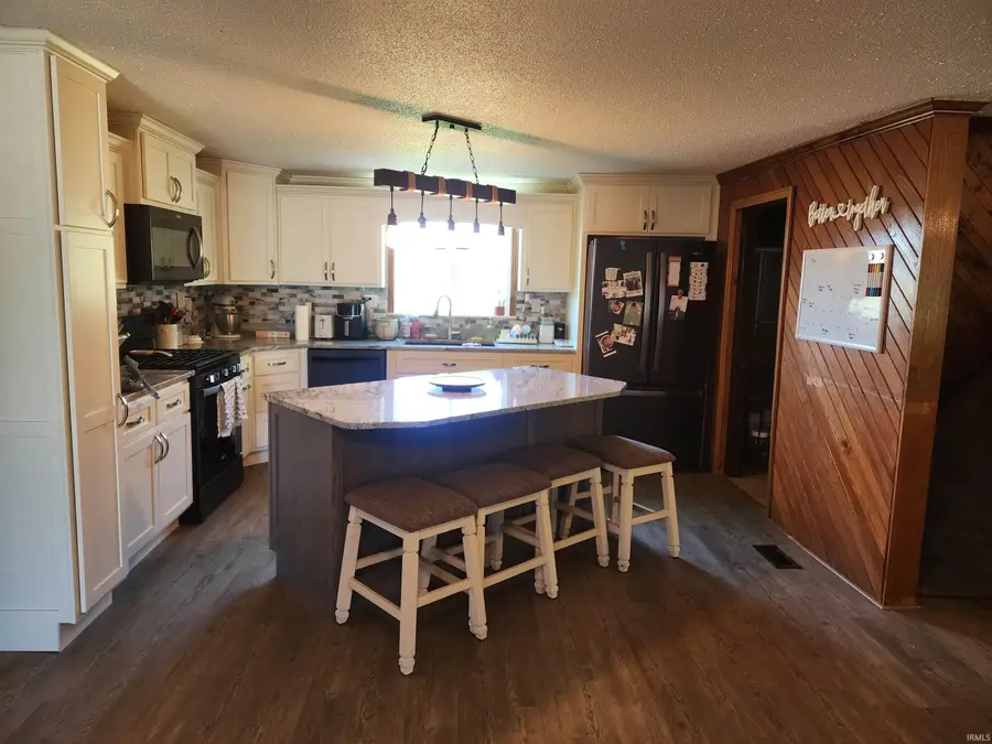10375 S 650 W Road, Geneva, IN 46740 - #2