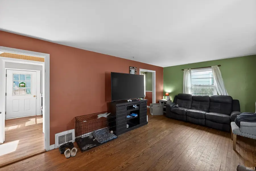 1010 W Lawrence Street, Mishawaka, IN 46545 - #3