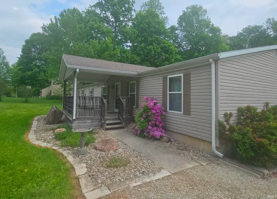 2668 S Southwood Drive, Warsaw, IN 46580 - #2