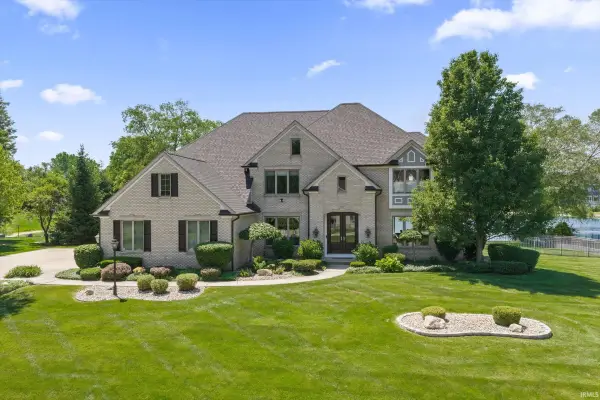 51469 Autumn Ridge Drive, Granger, IN 46530