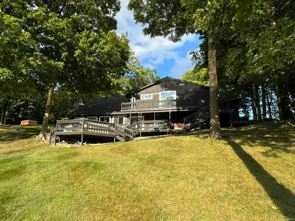 5220 S Westwood Drive, Knightstown, IN 46148