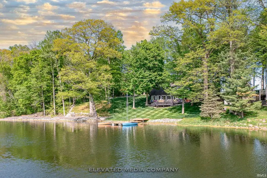 5220 S Westwood Drive, Knightstown, IN 46148 - #2