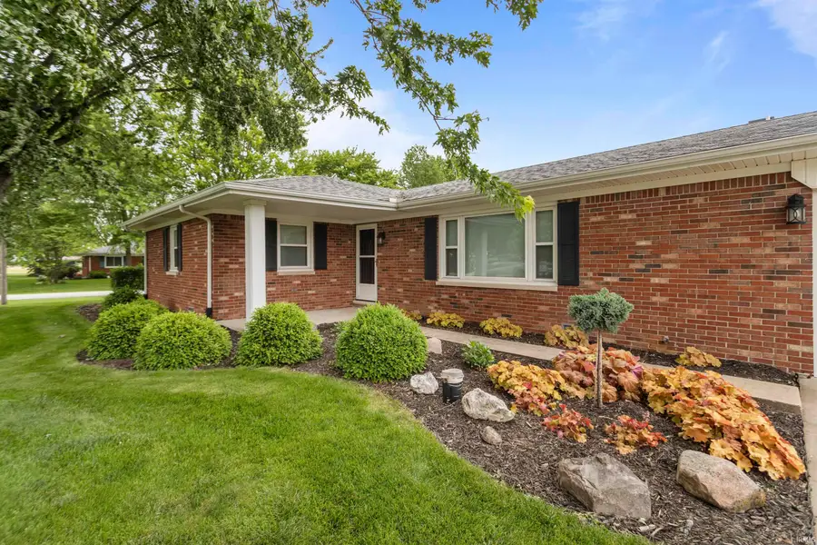 4854 E Barnett Avenue, Sharpsville, IN 46068 - #3