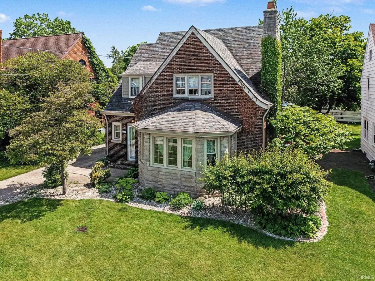 1146 Belmont Avenue, South Bend, IN 46615 - #1