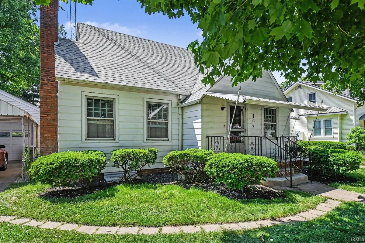 107 S Henry Street, Milford, IN 46542 - #1