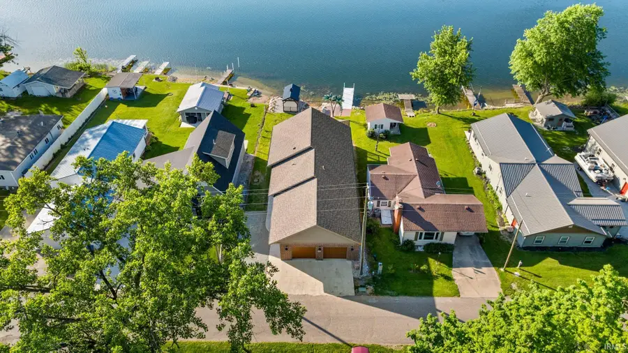 64 W Lakeside Drive, North Manchester, IN 46962 - #3