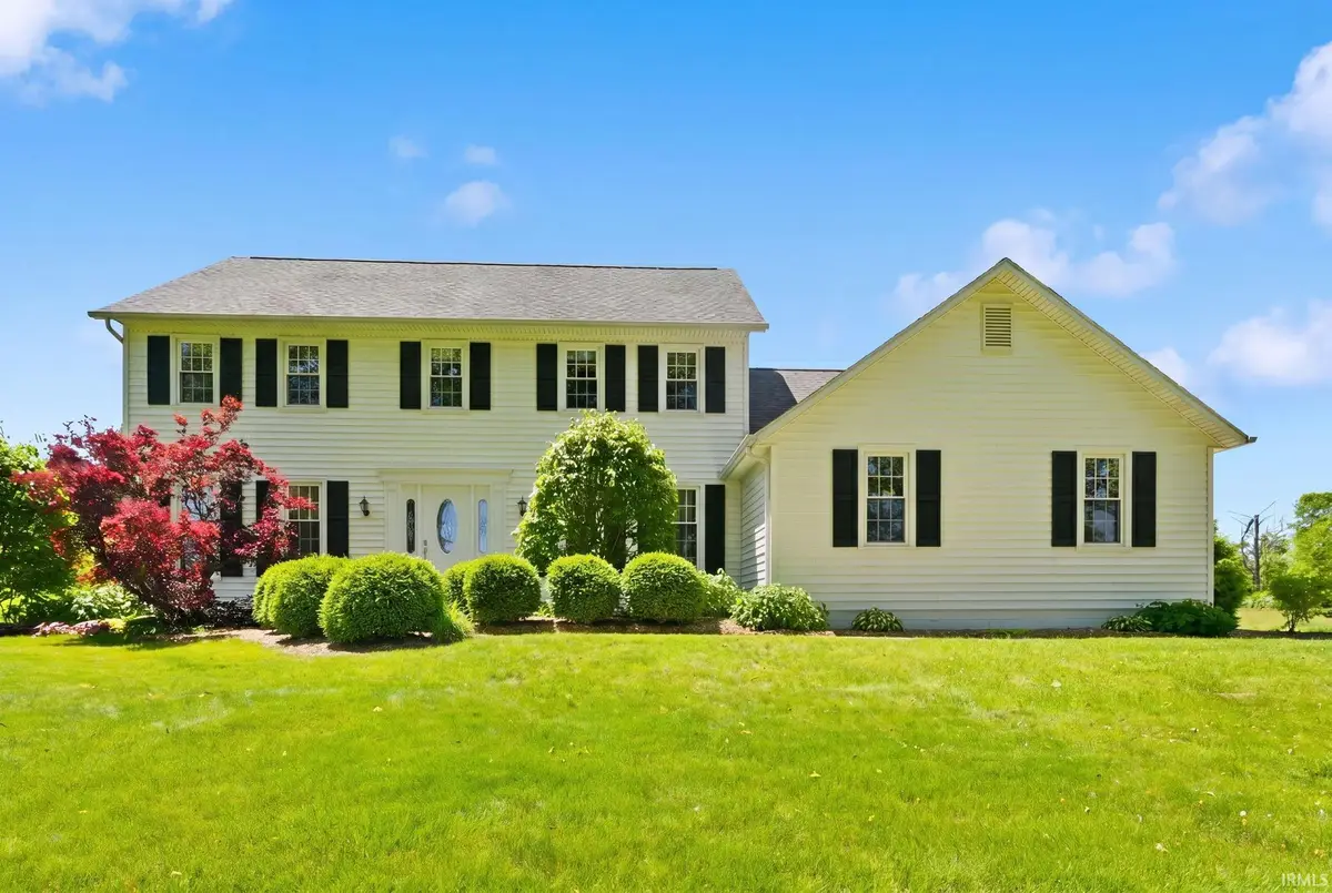 3890 N 650 E, Churubusco, IN 46723 - #1