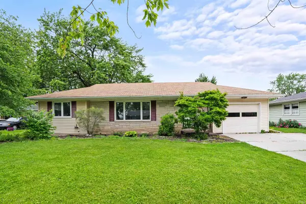 2901 Clara Avenue, Fort Wayne, IN 46805