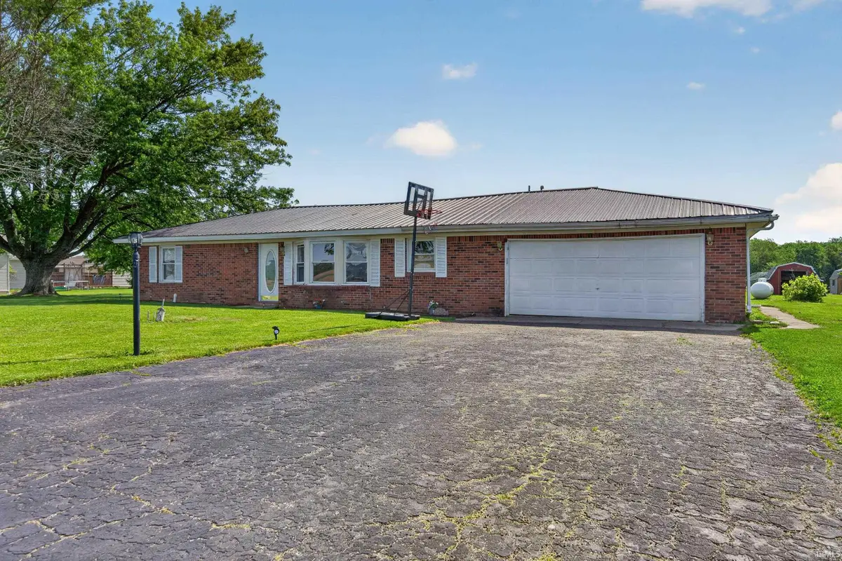 10927 S 750 E Road, Amboy, IN 46911 - #1