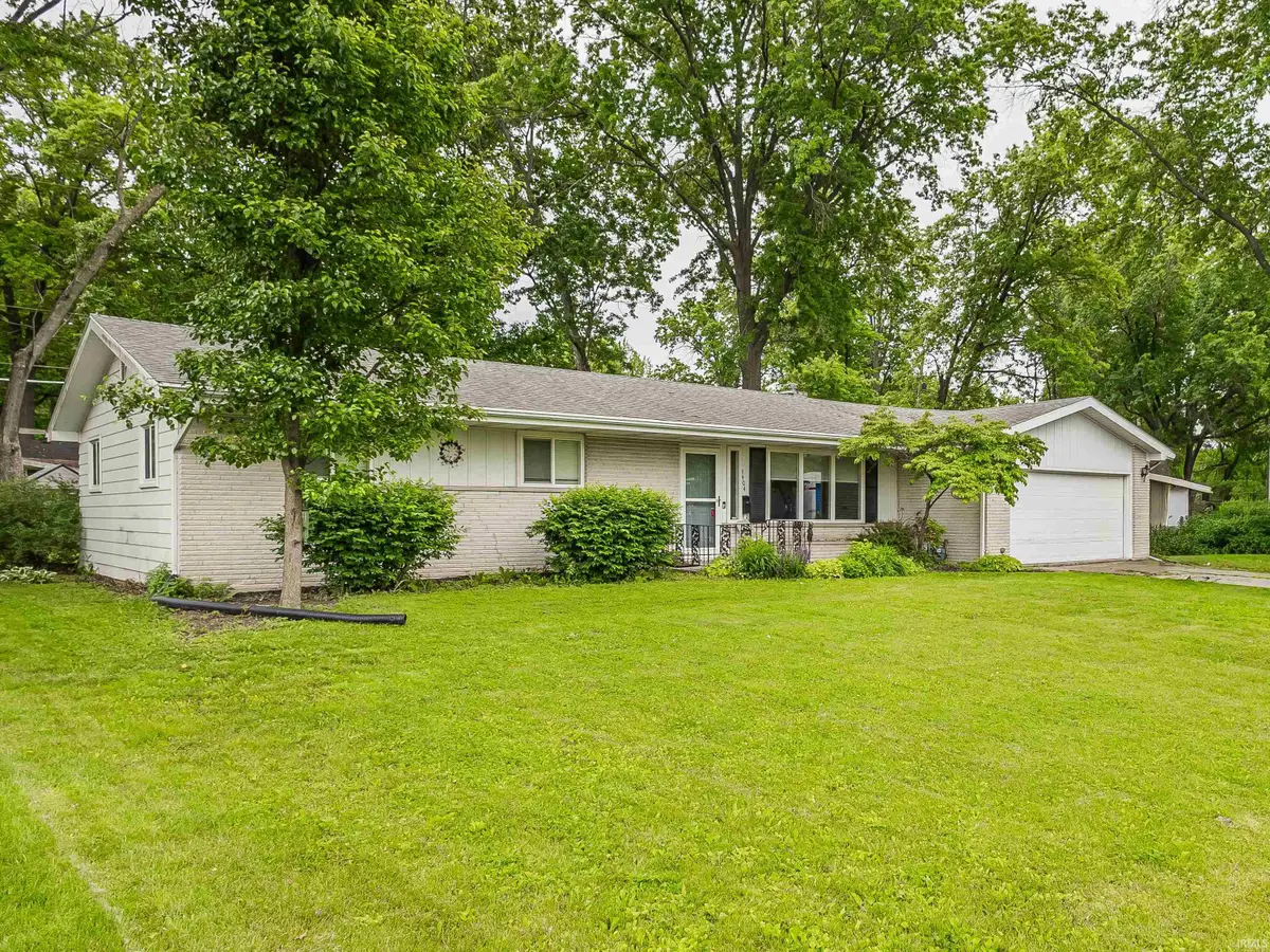 3404 Kirkfield Drive, Fort Wayne, IN 46815 - #1