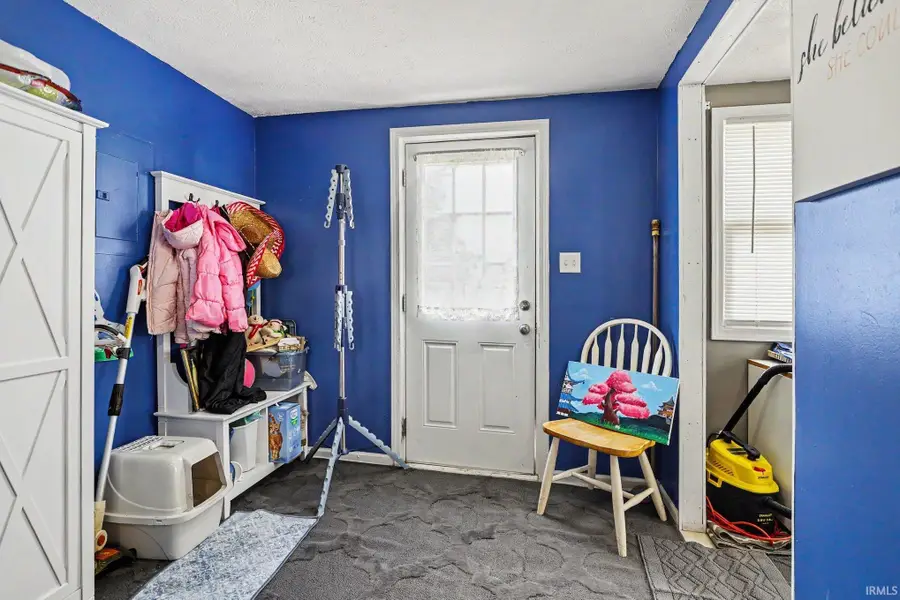 213 E Lawrence Street, Mishawaka, IN 46545 - #2